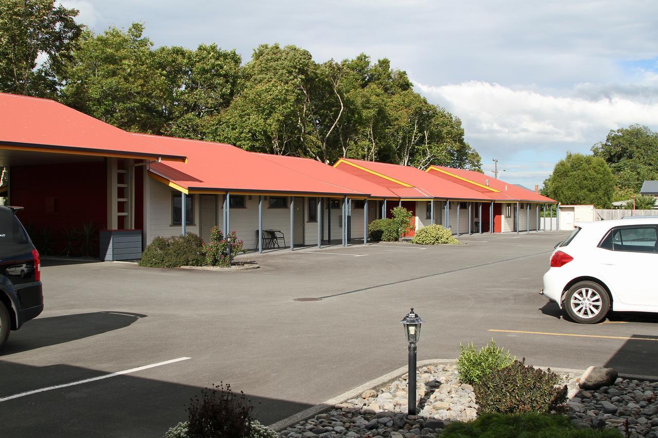 Asure Oak Estate Motor Lodge Greytown Exterior photo