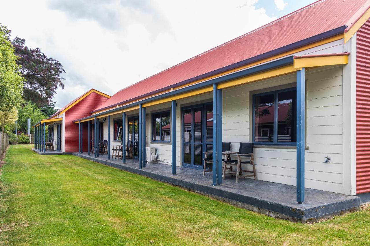 Asure Oak Estate Motor Lodge Greytown Exterior photo