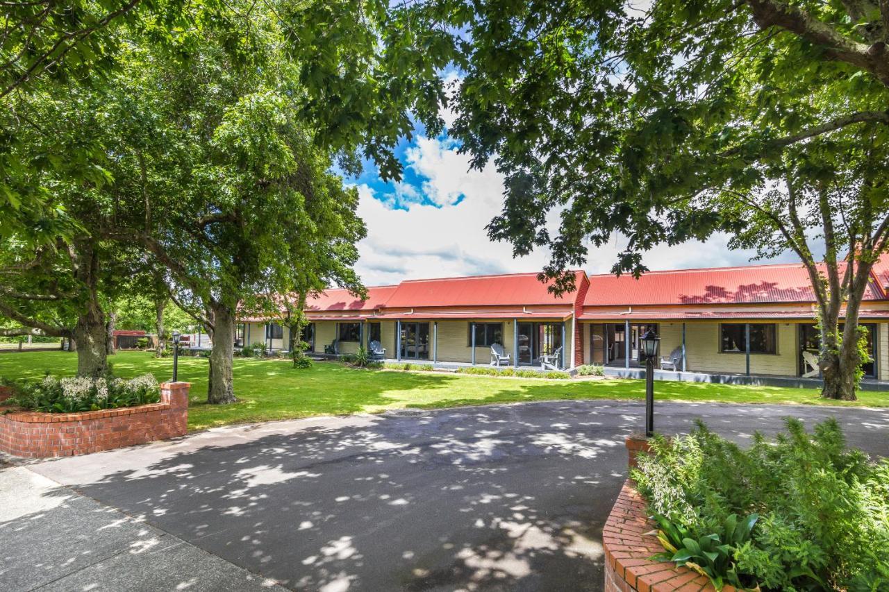 Asure Oak Estate Motor Lodge Greytown Exterior photo